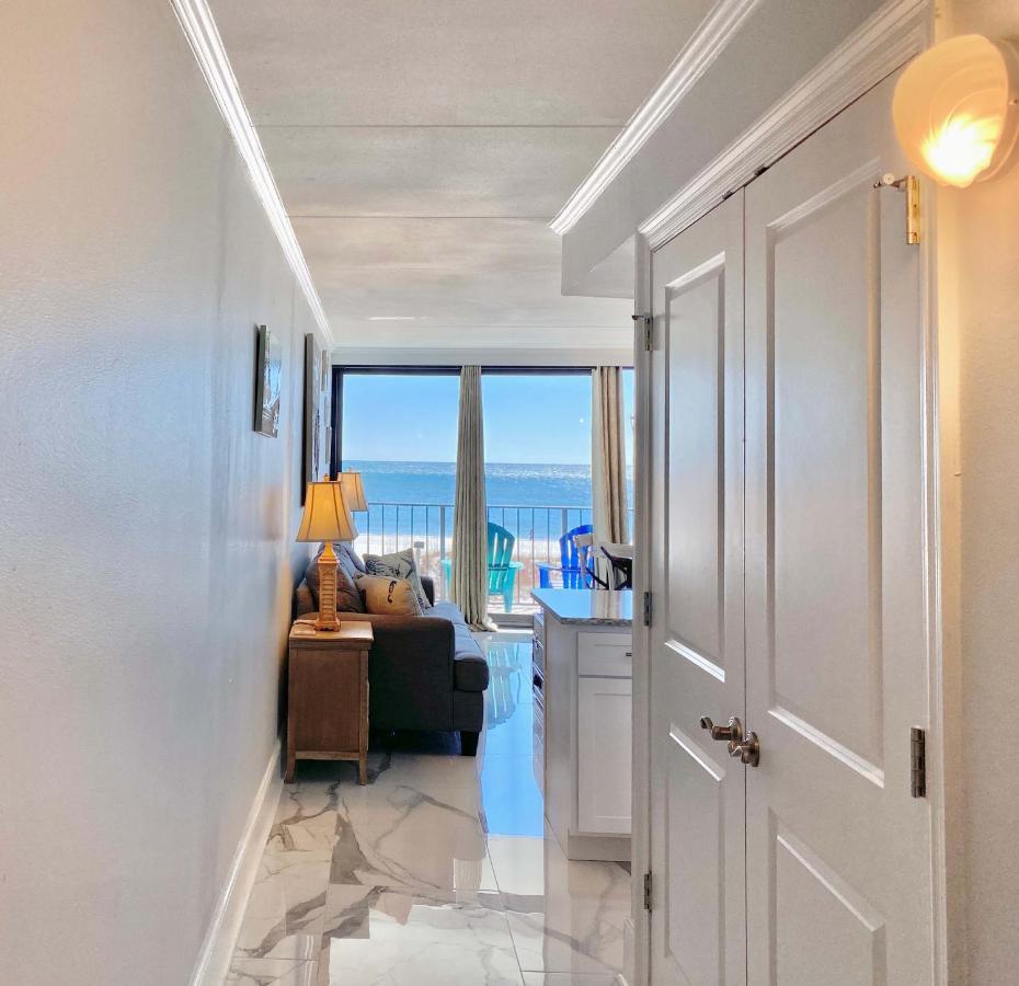 Island Winds East 202 By Albvr - Beautifully Renovated Beachfront Condo & Steps Away From Hangout & More! 海湾海岸 外观 照片