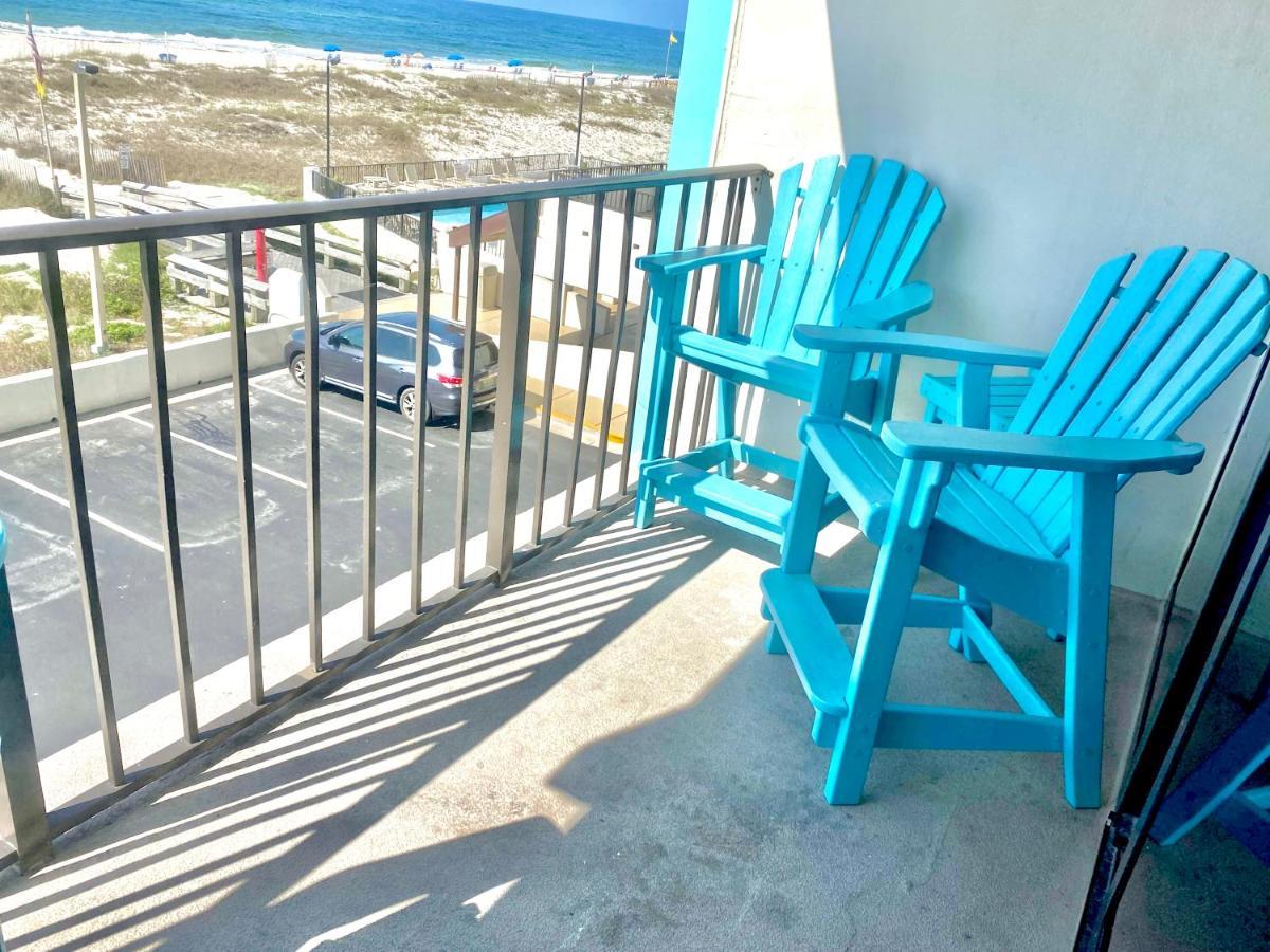Island Winds East 202 By Albvr - Beautifully Renovated Beachfront Condo & Steps Away From Hangout & More! 海湾海岸 外观 照片